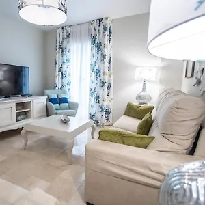 https://apartamento-sueo-de-la-caleta.hotelsincadiz.net